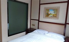 Jinghua Hotel